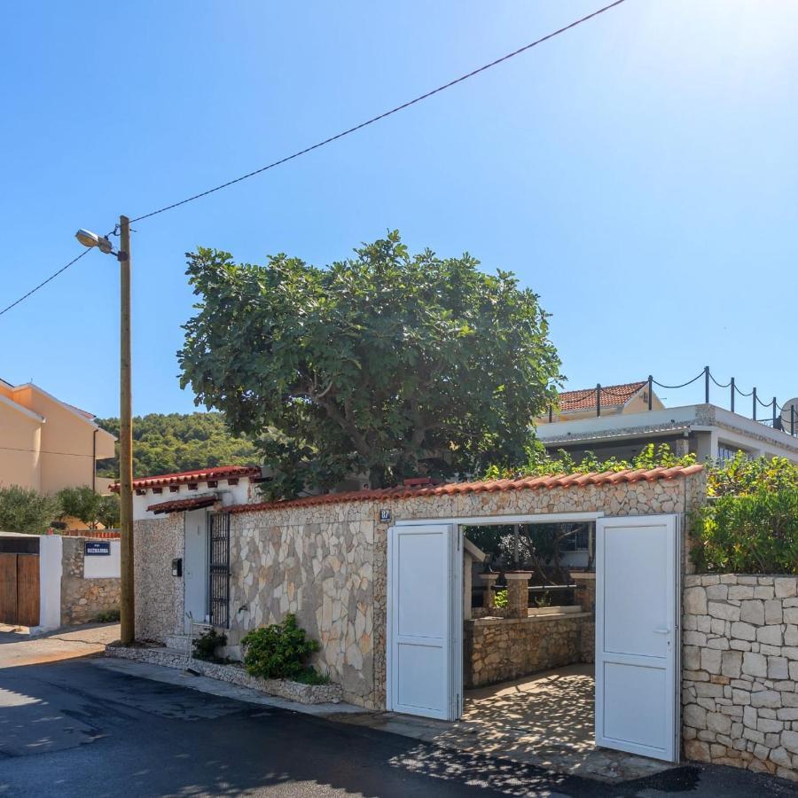 Holiday House Iva Slatine Dış mekan fotoğraf